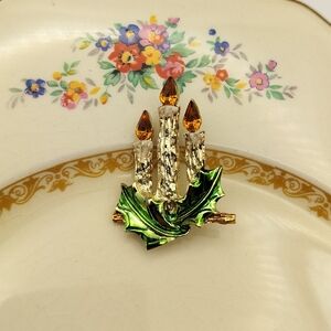 Vintage Elegant Gold and Green Candle Brooch